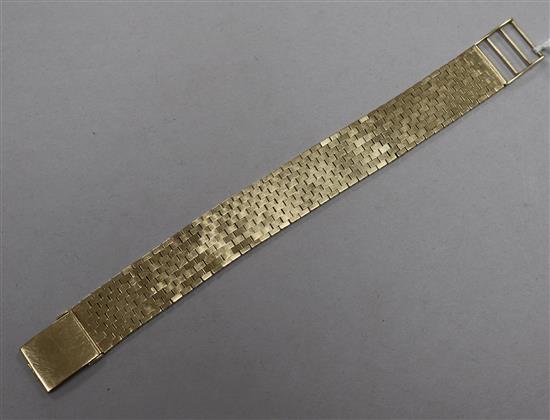 A 1960s 9ct gold brick link bracelet, approx. 18cm.